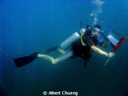 This picture was taken when i dive in Arabian sea, Fujair... by Albert Chuang 